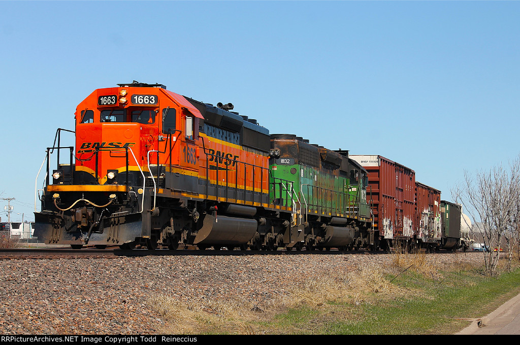 BNSF 1663